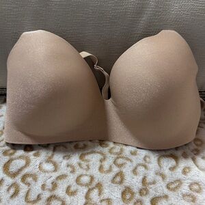 Victoria's Secret Cream Bra